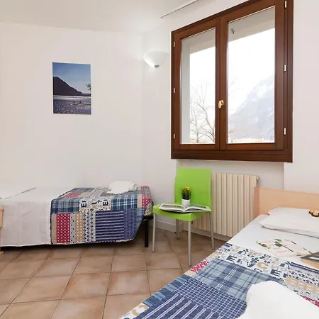 Budget Village - Porto Letizia Porlezza