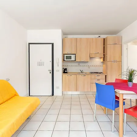 Budget Village - Porto Letizia
