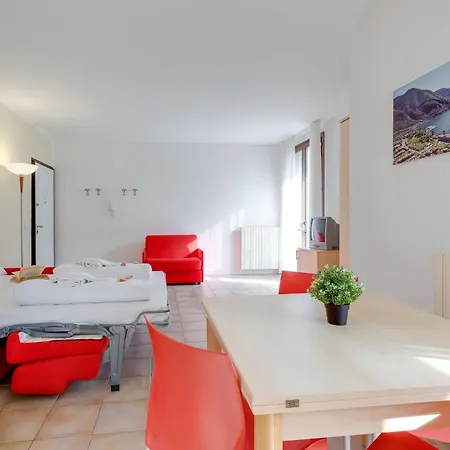 Hotel apartamentowy Budget Village - Porto Letizia Porlezza