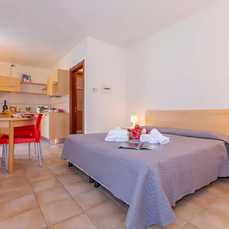 Budget Village - Porto Letizia Hotel apartamentowy 2*