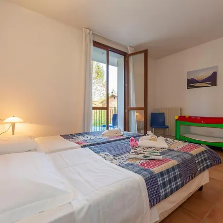 Budget Village - Porto Letizia 2*