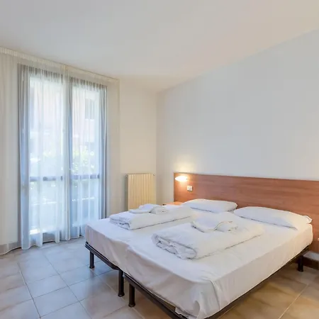 Budget Village - Porto Letizia