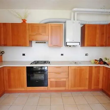 Budget Village - Porto Letizia Porlezza