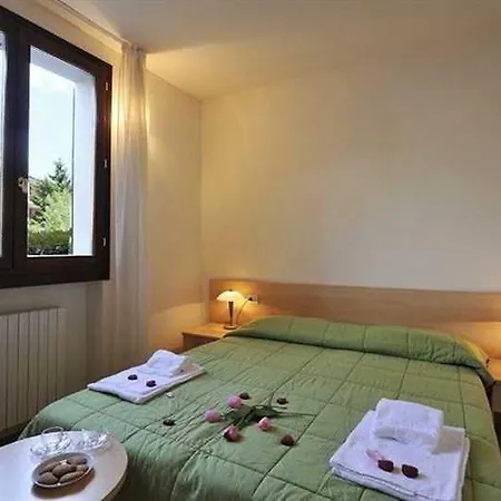 Budget Village - Porto Letizia Hotel apartamentowy 2*