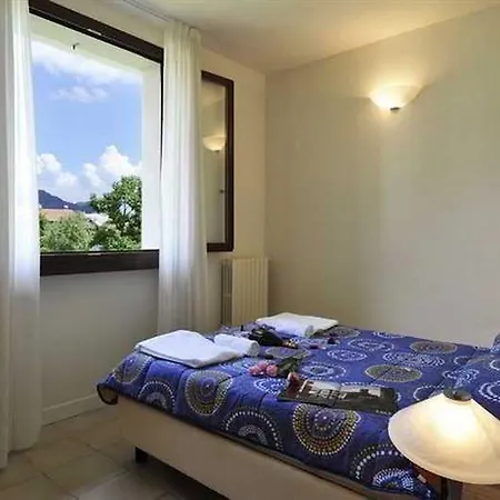 Budget Village - Porto Letizia 2* Porlezza