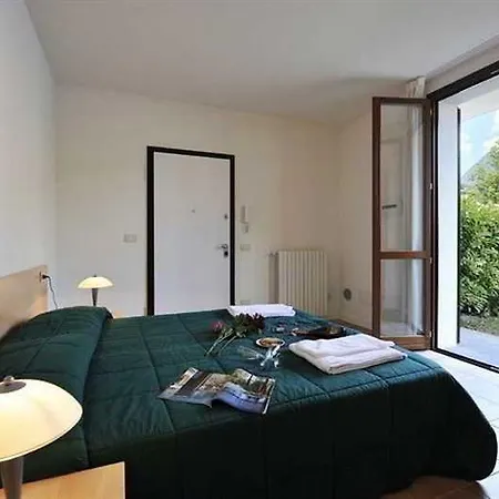 Budget Village - Porto Letizia Hotel apartamentowy Porlezza
